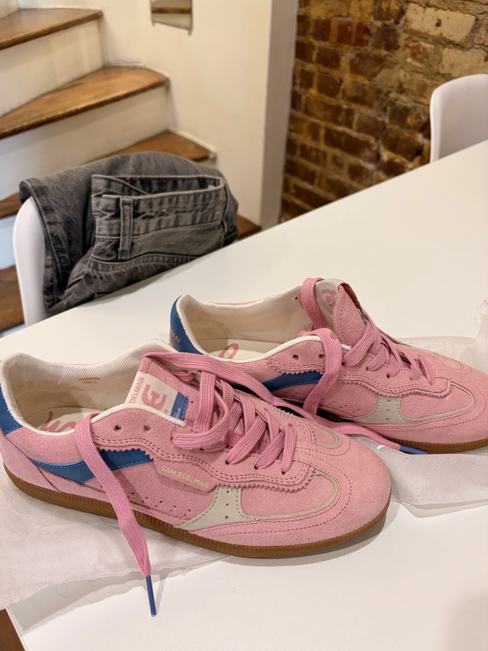 Sam Edelman Pink Suede Sneakers💗